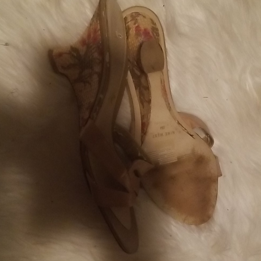 Sandals - Picture 3 of 3